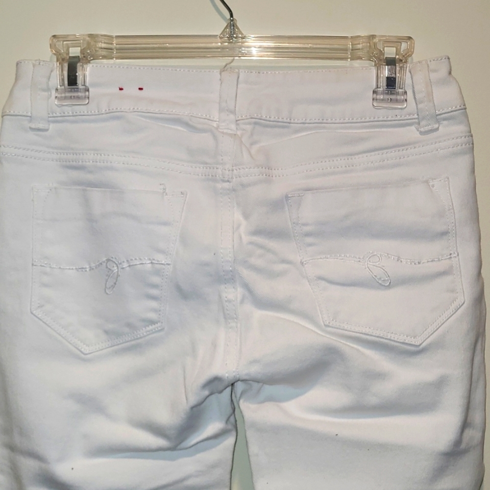 Guess Jeans - Picture 5 of 6